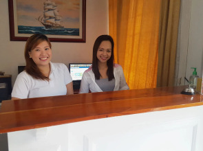 Makati Riverside Inn