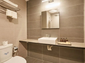 The Garden Capsule Hotel