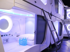 Heybear Capsule Hotel