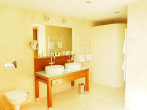 Hotel Therme Laa Superior