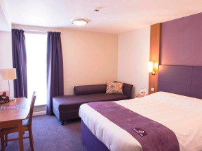 Premier Inn Manchester Airport (M56/J6) Runger Lane North