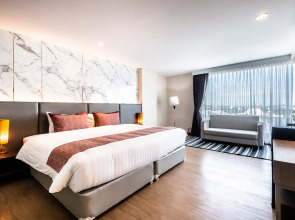 Sinsuvarn Airport Suite