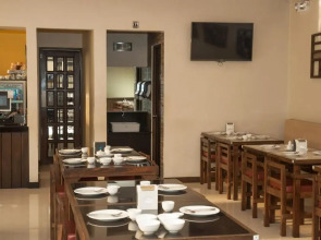 OYO 110 Asiatel Airport Hotel