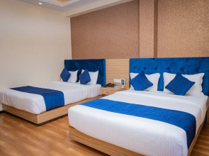 Majestic Lake Front Hotel & Suites