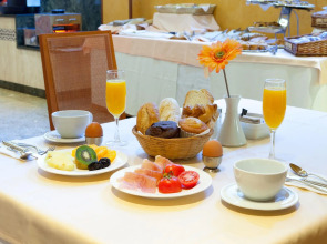 Senator Granada Hotel