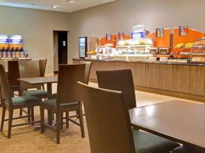 Holiday Inn Express Los Angeles Airport by IHG