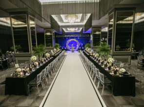 DoubleTree by Hilton Hotel Izmir Airport