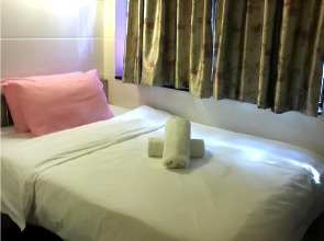 Maple Leaf Guest House