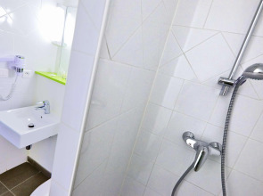 Kyriad Carcassonne - Aéroport