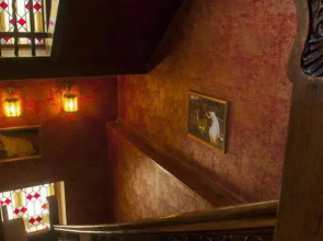 Отель Lion’s Castle