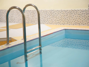 Good Stay Dinaburg Hotel