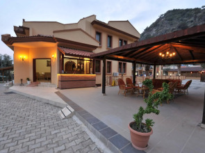 Belcehan Beach Hotel