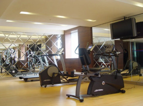 Guangdong Victory Hotel - Free shuttle bus to exhibition center during Canton Fair