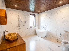 Shankara Munduk Bali