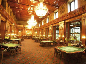 Star-Apart Hansa Hotel