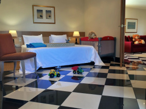 Out Of The Blue All Inclusive Resort & Spa