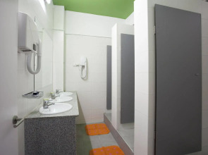 Sant Jordi Hostel Alberg