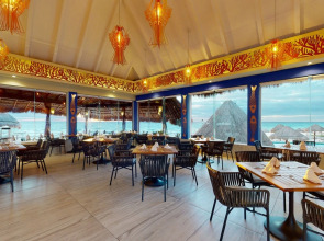 Grand Park Royal Cancún