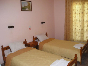 River Studios & Apartments