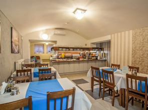 Metropolitan Apartments