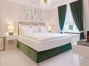 Schlosshotel Berlin By Patrick Hellmann