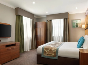 Ramada by Wyndham Cheltenham