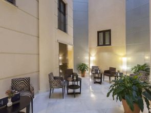 La Casa de La Trinidad Hotel by Casas y Palacios