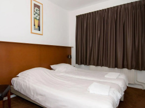 Hotel Café Restaurant Abina