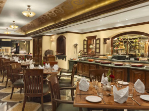 Ramada Plaza by Wyndham Palm Grove