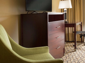 Holiday Inn Portland - Columbia Riverfront by IHG