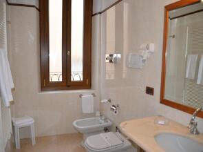 Strozzi Palace Hotel