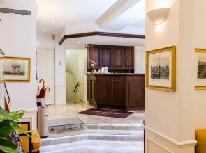 Austin's Arts et Métiers Hôtel