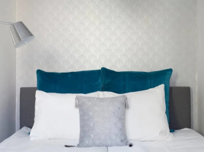 Ogarna Azure in Gda sk