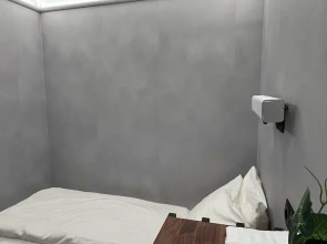 The Hyve Capsule hostel Amsterdam