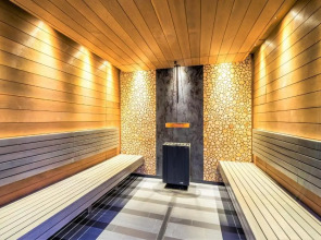 Отель Wellton Riverside Spa 