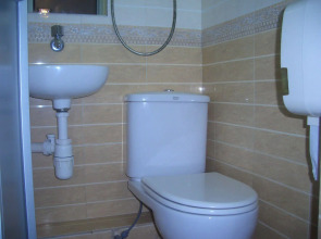 Maple Leaf Guest House