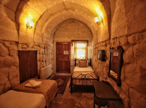 Emit Cave Hotel