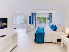 Trinco Blu by Cinnamon