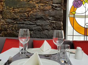 Santa Cruz Village Hotel