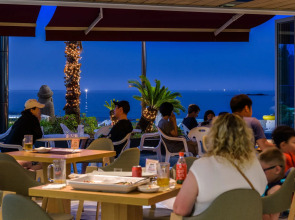 Aimi Jeju Beach Hotel