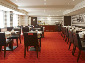 Plaza Tour Eiffel Hotel