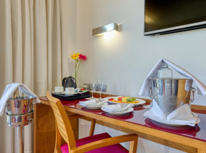 Senator Granada Hotel