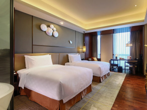 HUALUXE Wuxi Taihu by IHG