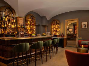 Cour des Loges Lyon, A Radisson Collection Hotel