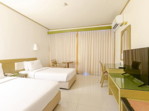 Pinnacle Lumpinee Park Hotel