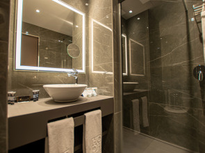 Hotel Granada Center