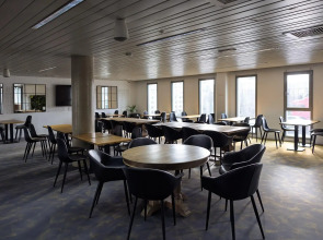 Отель Lodge In Paris 13 