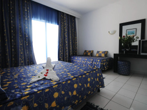 Cyclamens Hotel Mechmoum