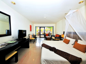 Woraburi Phuket Resort & Spa