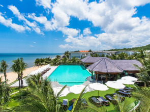 Villa Del Sol Beach resort & Spa